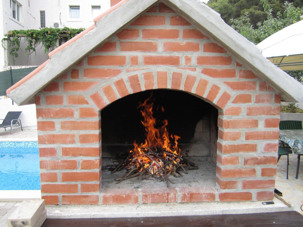 Apartments Nives Supetar Εξωτερικό φωτογραφία