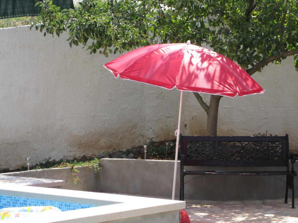 Apartments Nives Supetar Εξωτερικό φωτογραφία